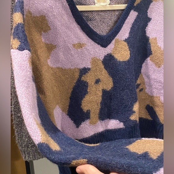 Size Small Vneck sweater from Nation LTD - Picture 2 of 6